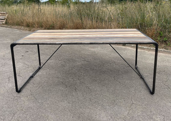 table_bois_colore_pieds_metal