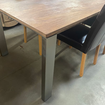 table_plateau_bois_pieds_metal