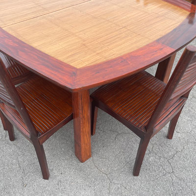 table_en_bois_exotique