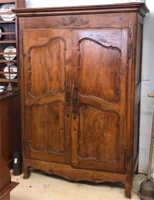 armoire_ancienne_noyer