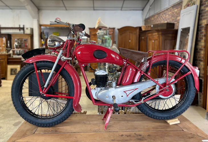 moto_hirondelle