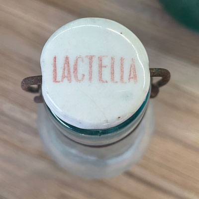 bouteille_lactella_verre_ancienne